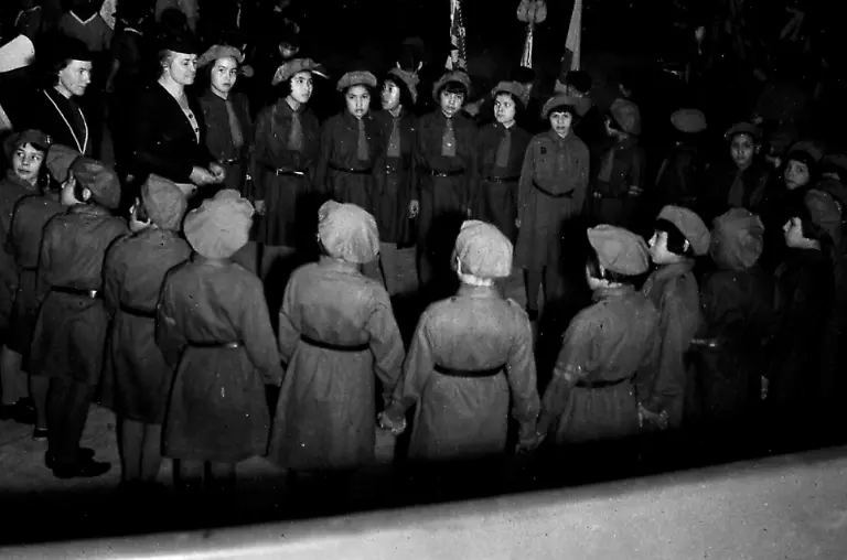 2021-06-04T175421Z-1787402612-RC2NTN96L36S-RTRMADP-3-CANADA-INDIGENOUS-RESIDENTIAL-SCHOOLS