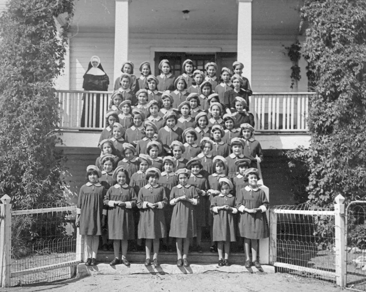 2015-06-02T120000Z-45274916-TM3EB62106Y01-RTRMADP-3-CANADA-ABORIGINALS