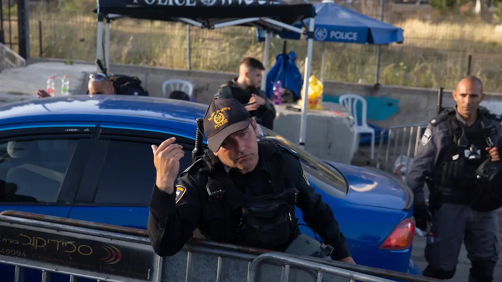 e8c39e5826331d7a6ffb5f833123f18f