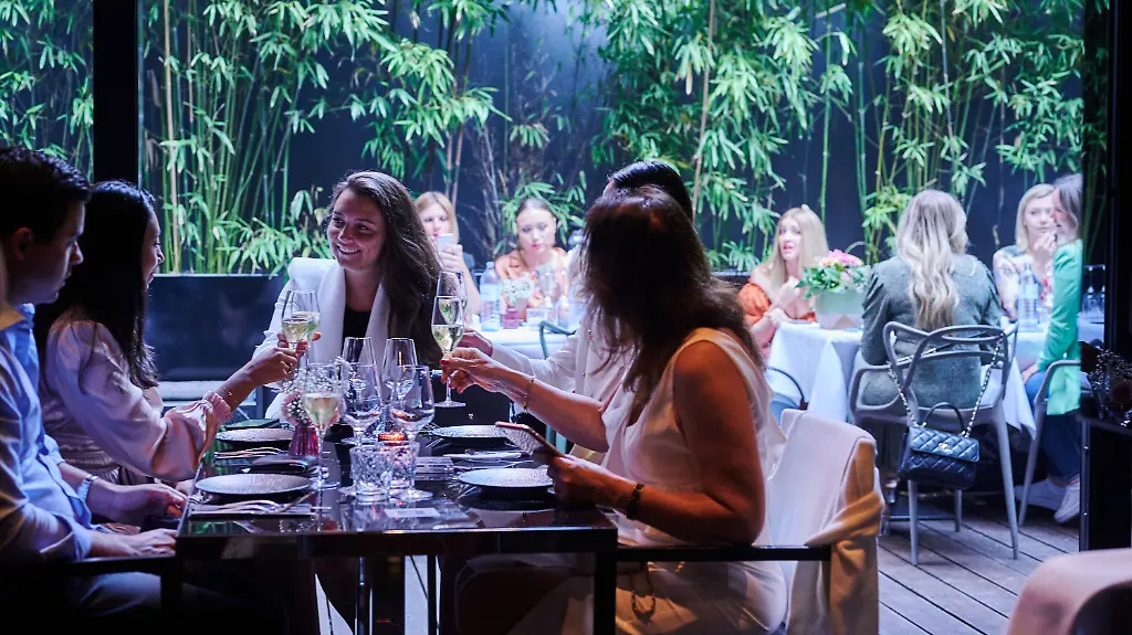 c8808e39a809c49d158a0d91f7fdcd39