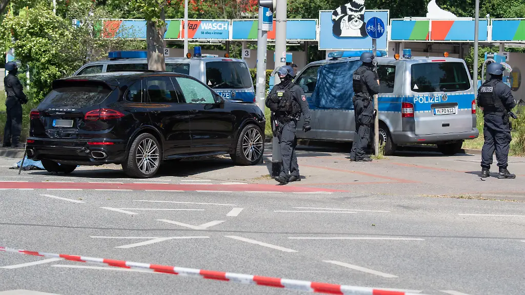 566e79348cbd254f68734e2d5307cc51