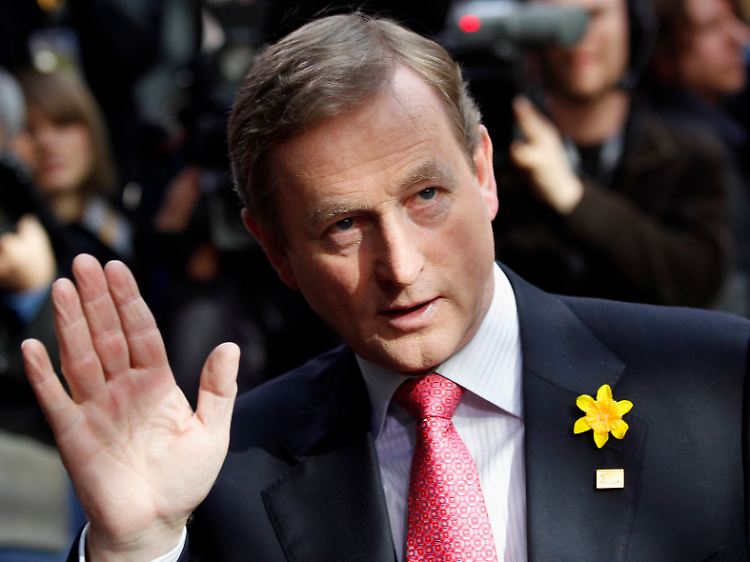 Für den irischen Premierminister Enda Kenny - hier mit Narzisse im Knopfloch - war es der erste EU-Gipfel. In Irland ist der 25. März "Daffodil Day", ein Tag der irischen Krebshilfe.