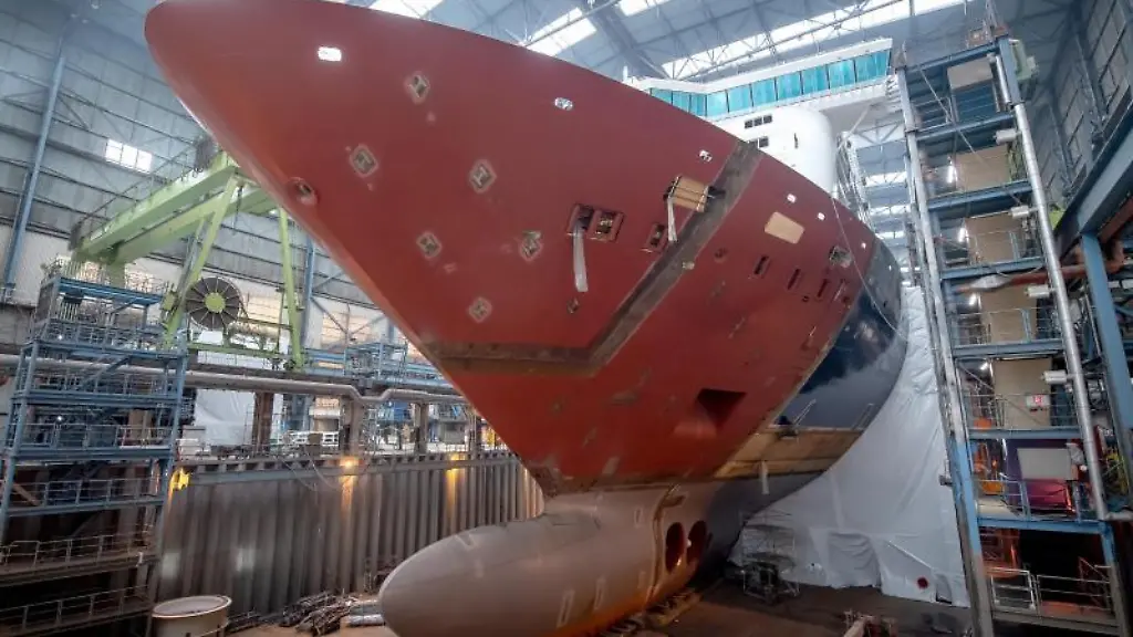 Schiffbau-in-der-Meyer-Werft