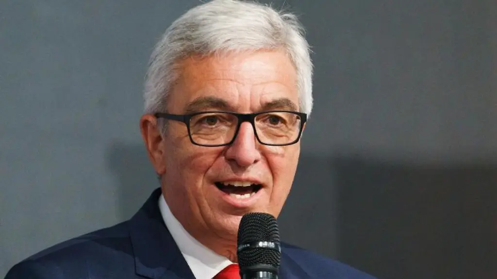 Roger-Lewentz-SPD-Landesvorsitzender-seiner-Partei-und-Innenminister-in-Rheinland-Pfalz