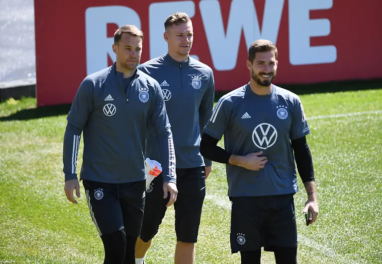 6421b457bf918d22095080f4fdde7e53