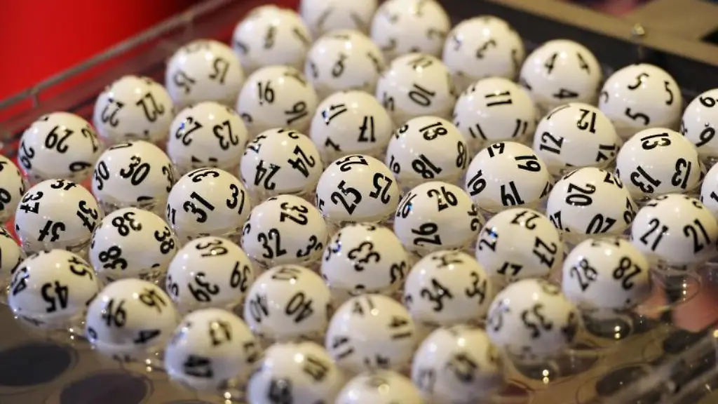 Blick-auf-Lottokugeln