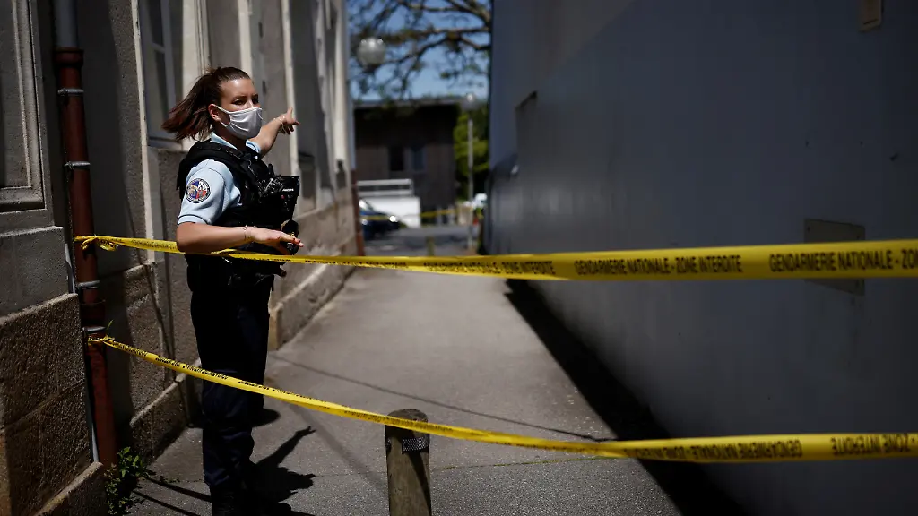 2021-05-28T120149Z-1609160342-RC20PN96WY60-RTRMADP-3-FRANCE-SECURITY