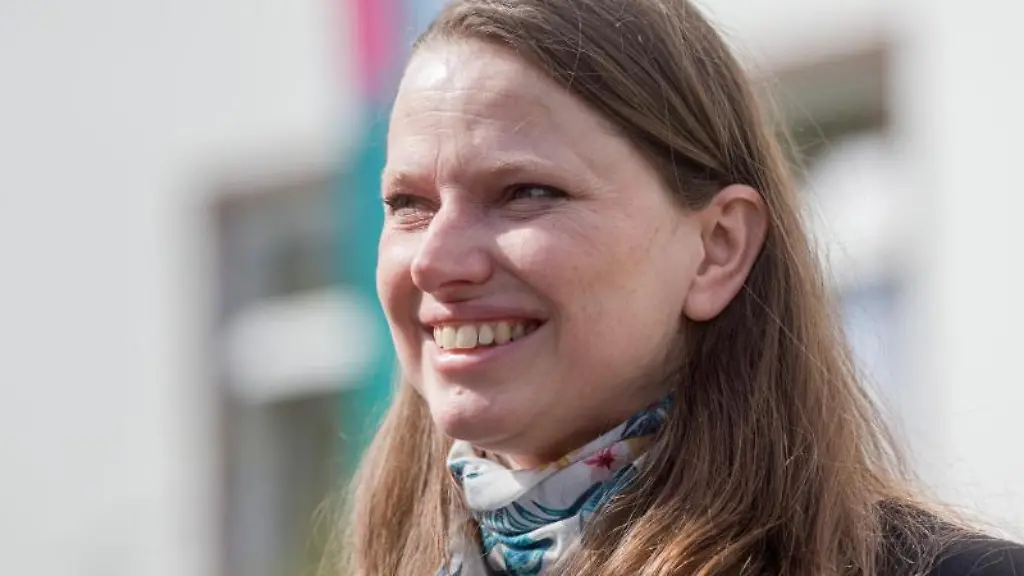 Melanie-Leonhard-SPD-Senatorin-fuer-Arbeit-Soziales-Familie-und-Integration-von-Hamburg