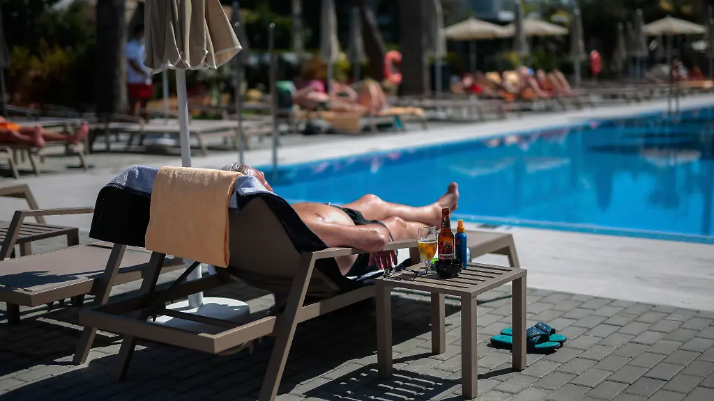 7681e8012cbd4225ca8a85d481c57d2f