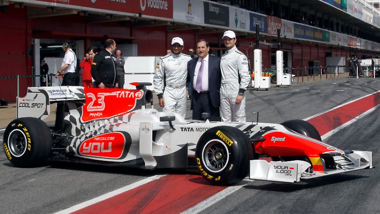 Nicht konkurrenzfähig: Das Hispania-Team schaut beim Formel-1-Start nur zu.