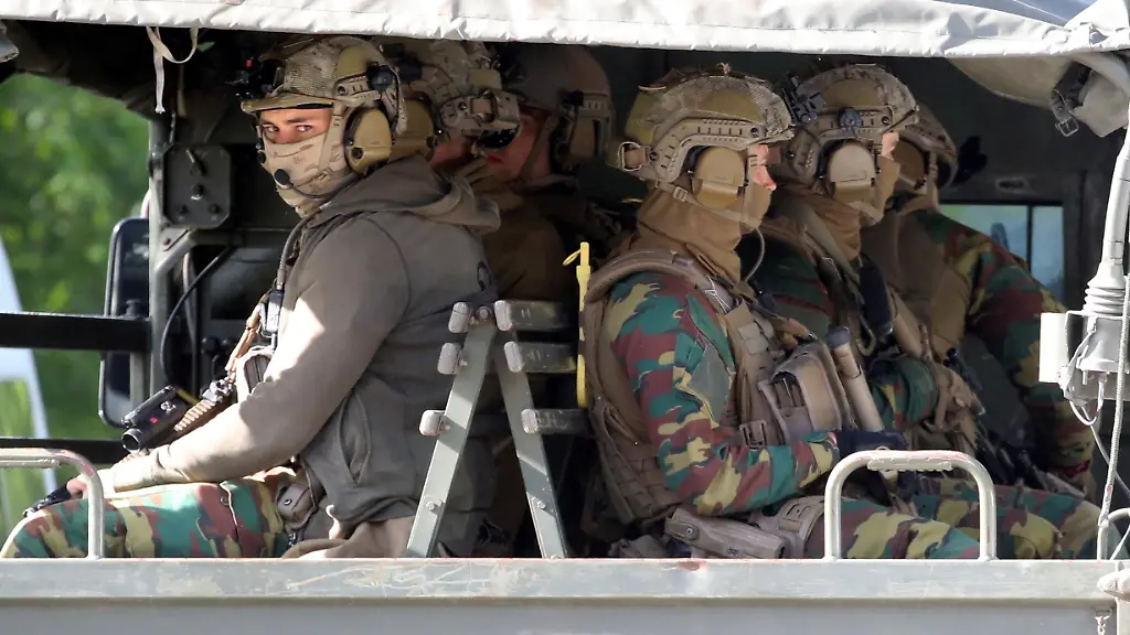 b8d3756ff43fac4e4d022b5b83904e14