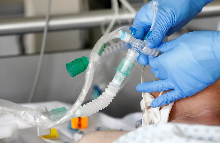 2021-05-20T160852Z-1900044767-RC2MJN9XDHHK-RTRMADP-3-HEALTH-CORONAVIRUS-GERMANY