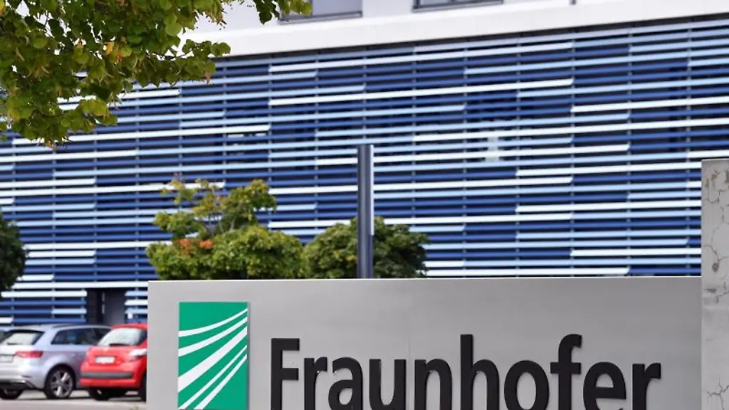 Das-neue-Quantenapplikationslabor-am-Tage-der-Eroeffnung