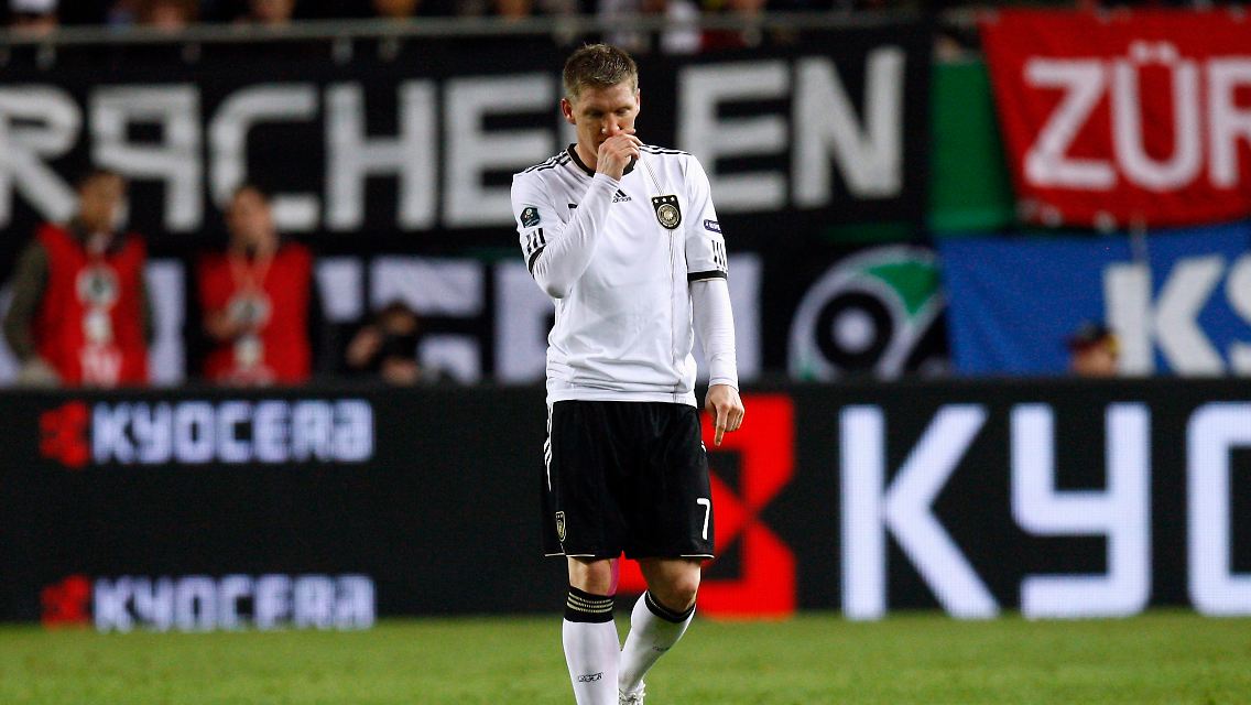 Buhmann auf dem Betze: Bastian Schweinsteiger pfiffen die Fans
