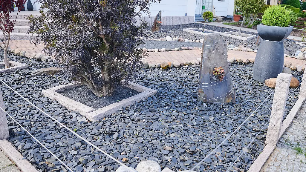 de8a64c7310f4c1cab2b41f7a958219d