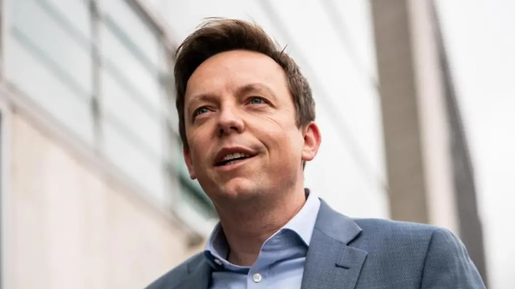 Tobias-Hans-CDU-kommt-zu-einem-Termin