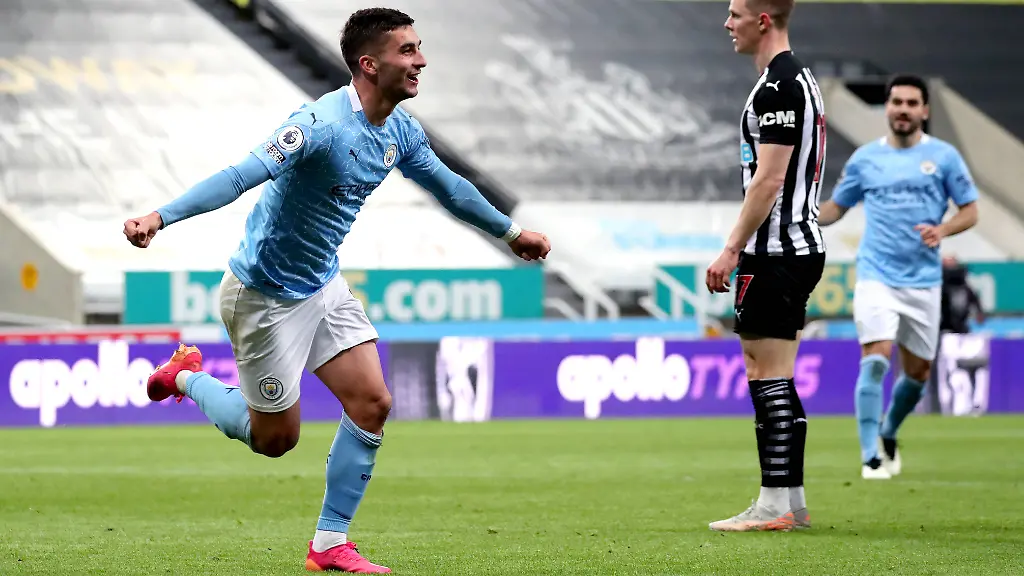 4b63a34f83a552684cdcd5af0b5240e5