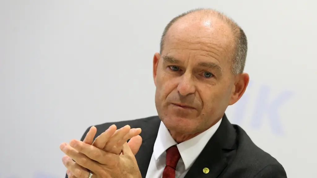 6957d1dd4930ef8313dc32ded3d3560e