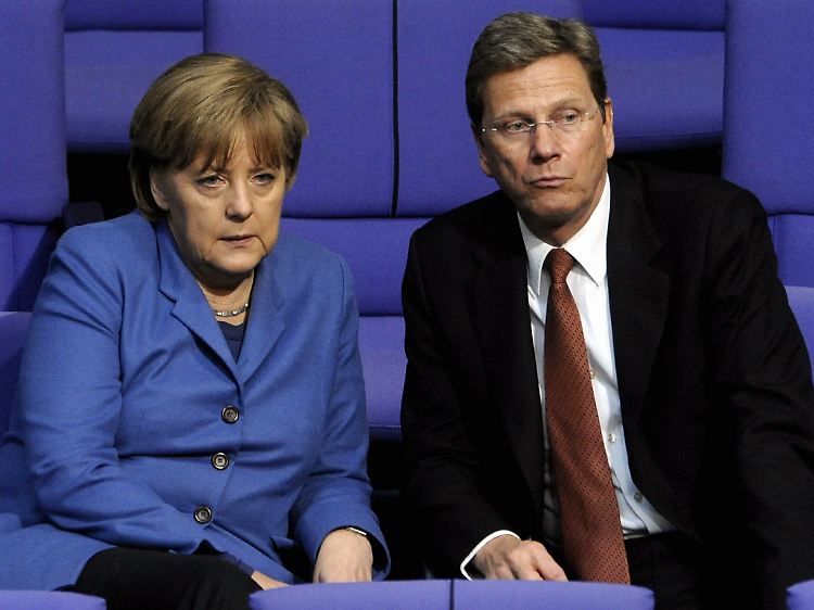 Schwarz-Gelb in der Krise: Vor allem die Ergebnisse in Baden-Württemberg dürften für Probleme auch bei Kanzlerin Merkel und ihrem Vize sorgen.