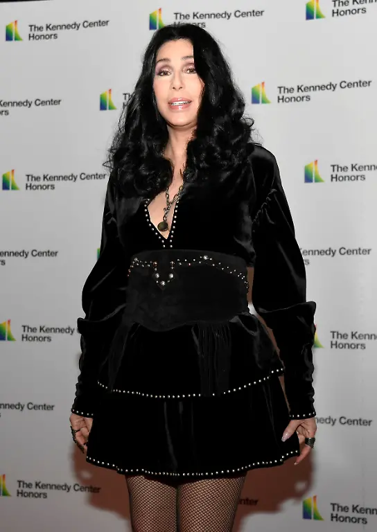 2018-12-02T012717Z-478594362-RC18C7D15D40-RTRMADP-3-AWARDS-KENNEDYCENTERHONORS