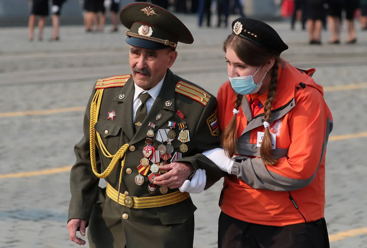 8bbafab8e622fe4cd7bfdd8e43731dd5