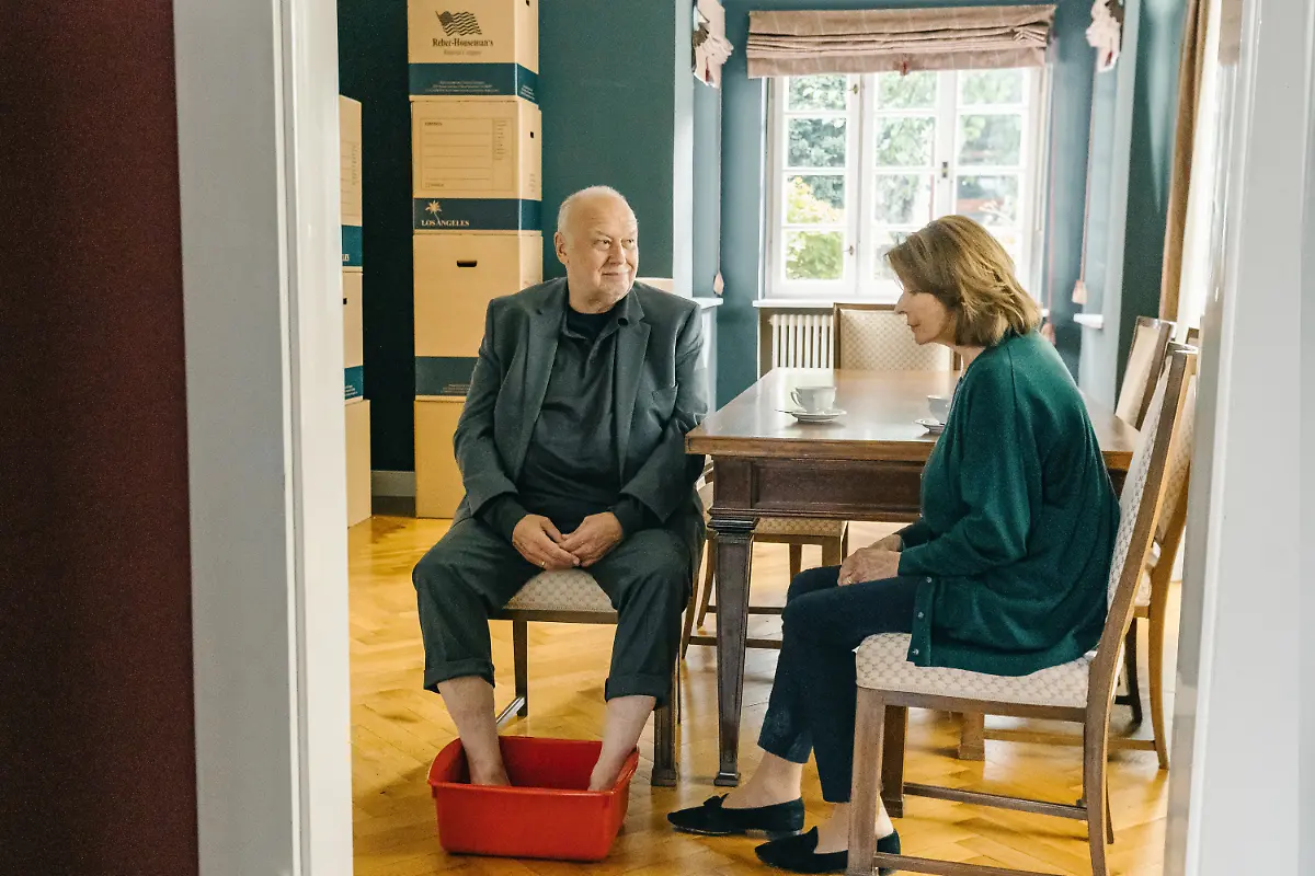 997f7d318bb93dd0f9f9d0451f0c35e5