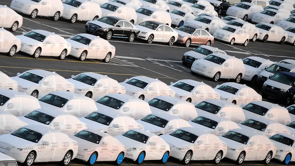 2012-04-11T120000Z-279016034-BM2E8390TYT01-RTRMADP-3-AUDI