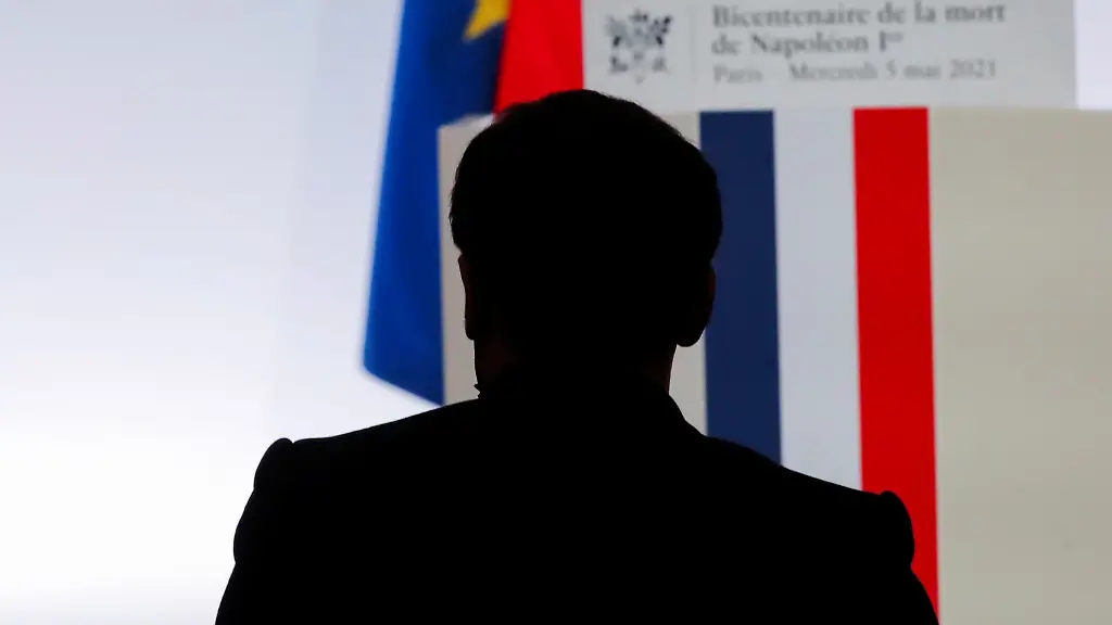 2021-05-05T144901Z-1861543024-RC2Q9N9AD7KS-RTRMADP-3-FRANCE-NAPOLEON-MACRON