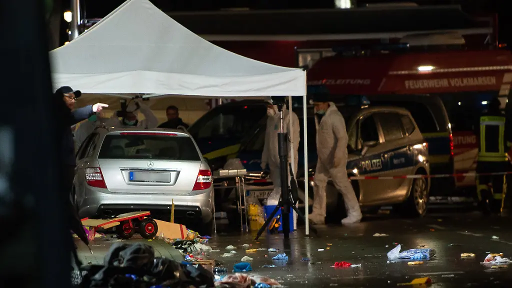 93dcf165476635661b5b3639e5e1a8c2