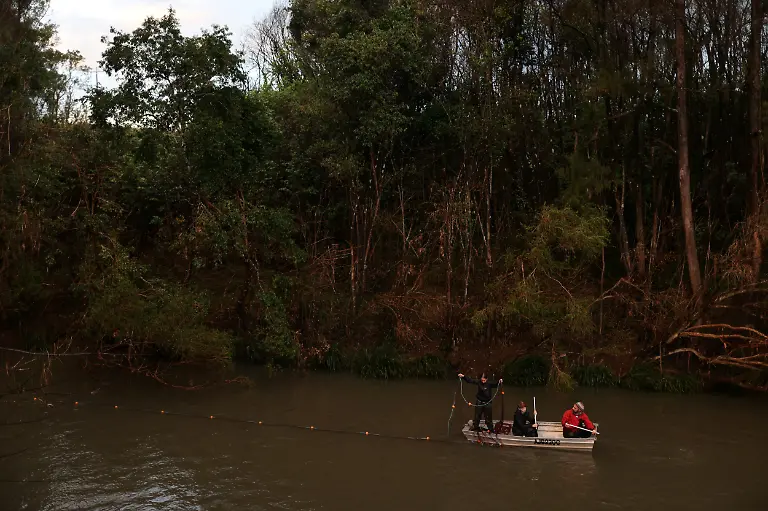 2021-04-27T010623Z-689004332-RC214N95PJL3-RTRMADP-3-AUSTRALIA-PLATYPUS