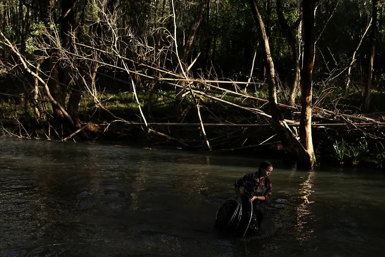 2021-04-27T010735Z-1366549639-RC214N9REP22-RTRMADP-3-AUSTRALIA-PLATYPUS