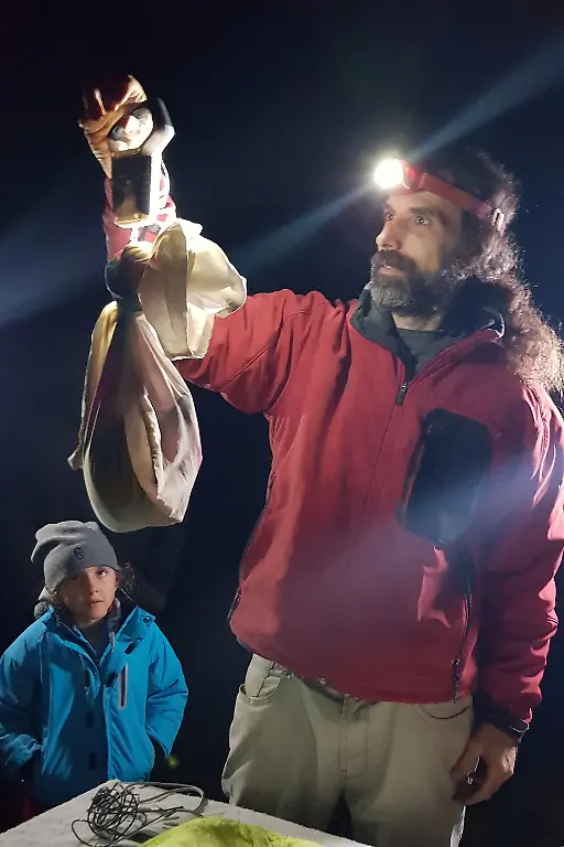 2021-04-27T010632Z-558234621-RC214N9Z6QM4-RTRMADP-3-AUSTRALIA-PLATYPUS