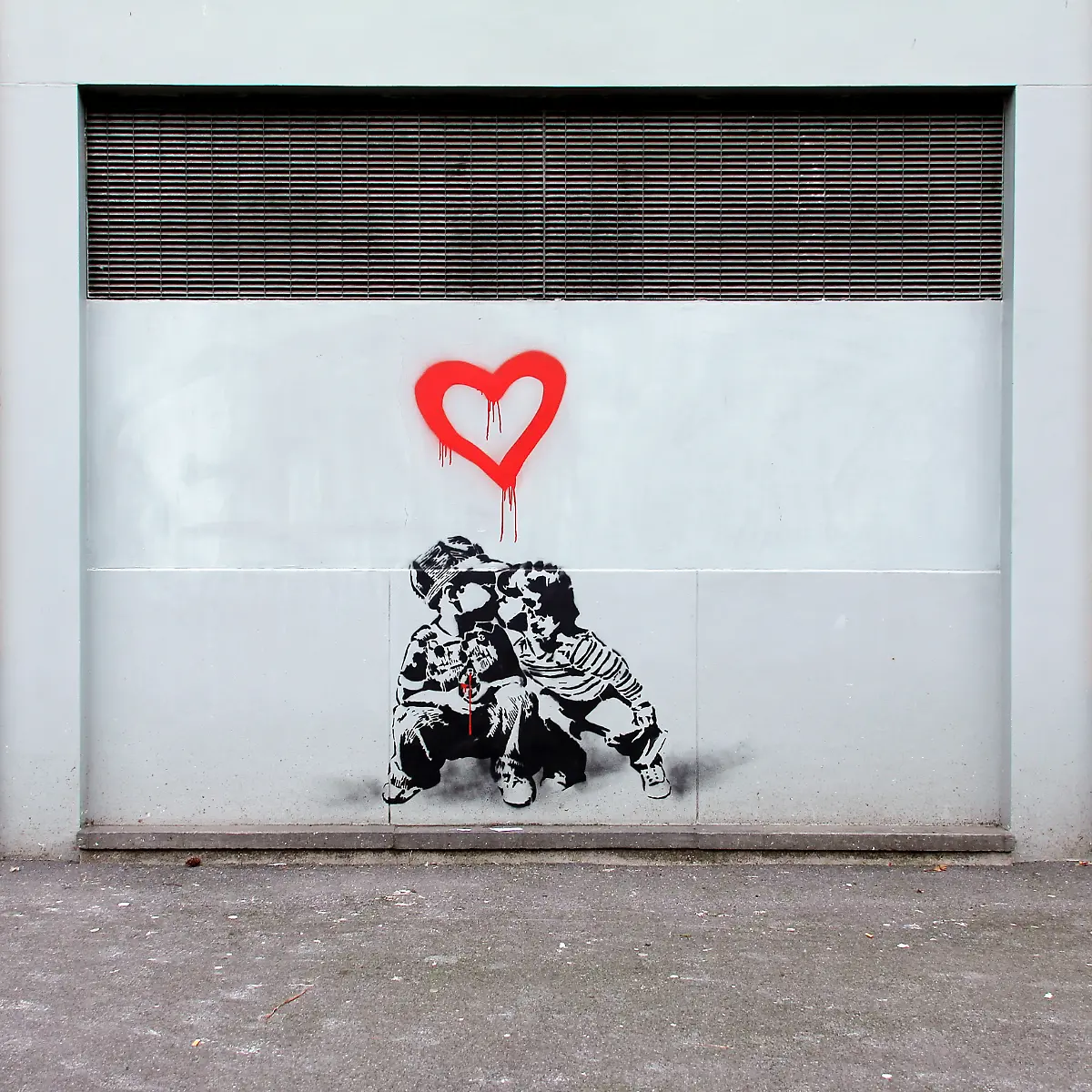 17-2014-01-LITTLE-VANDAL-S-LOVE-SWISS-GENEVA-01