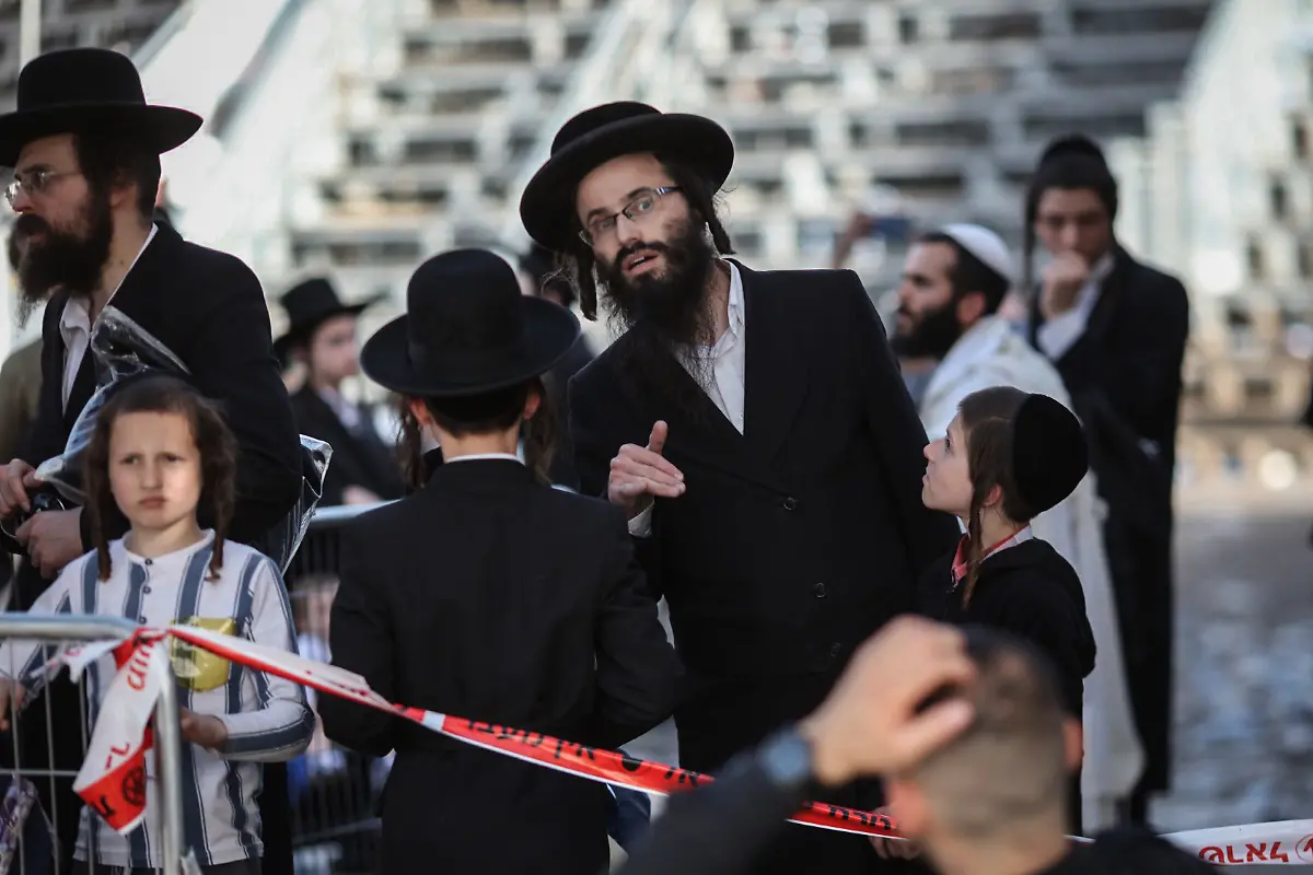 ad5285ce9e0d3e43f5fb1d4a97ea25e4