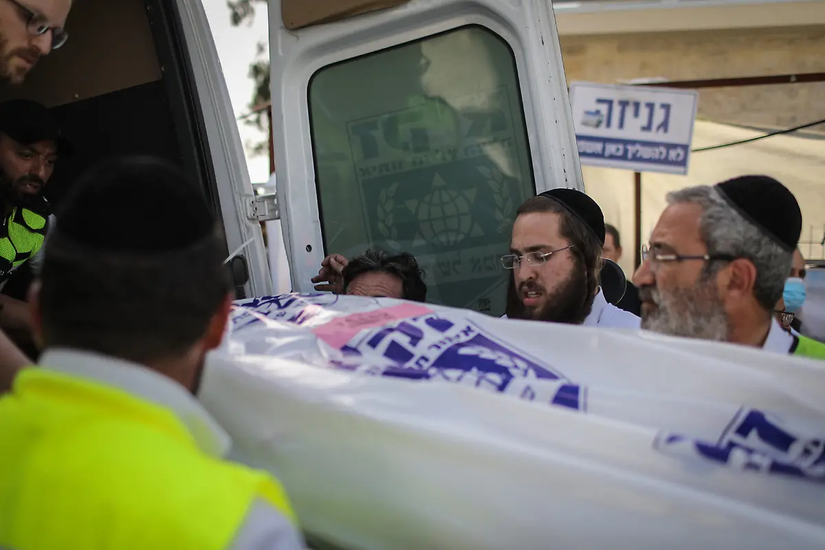 3d8bc94c51ed9a42ea3146d5451544bf