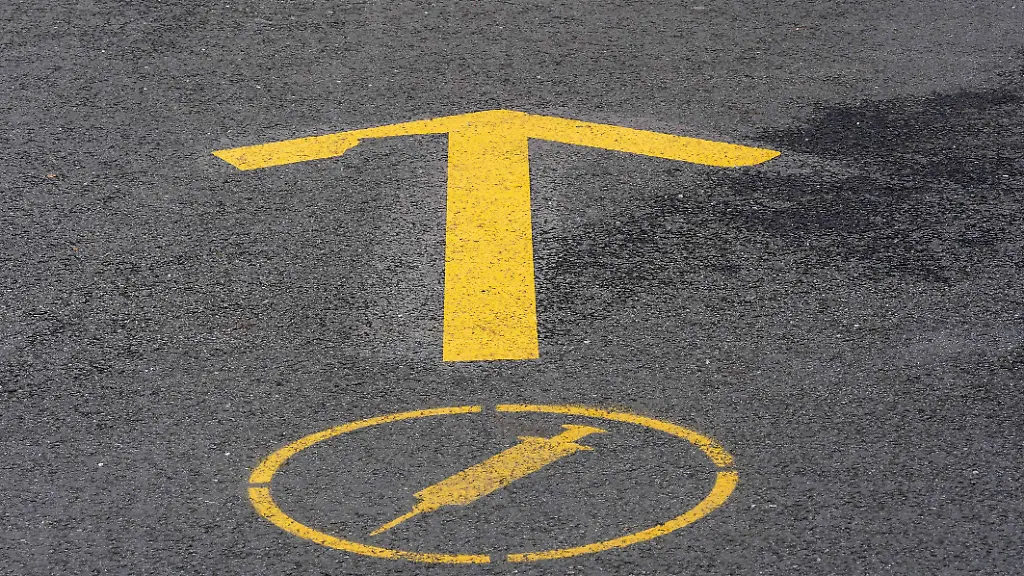 5db050fbaf78e1d2ed97b1c33ba74f75