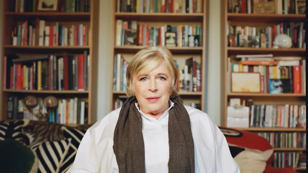 Marianne-Faithfull-2-Photo-Credit-Rosie-Matheson-1000px