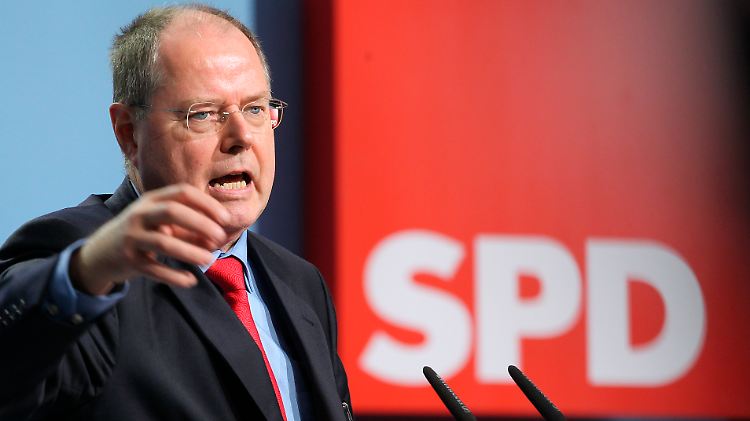 "Enorme Kompetenz": Ex-Finanzminister Steinbrück wird einiges zugetraut.