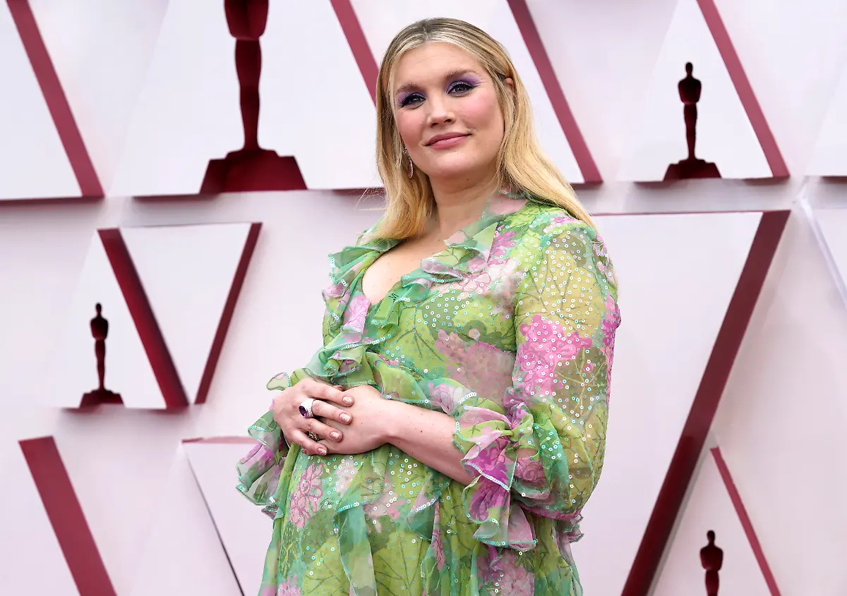 2021-04-25T221545Z-645053581-RC2A3N9FDMNW-RTRMADP-3-AWARDS-OSCARS