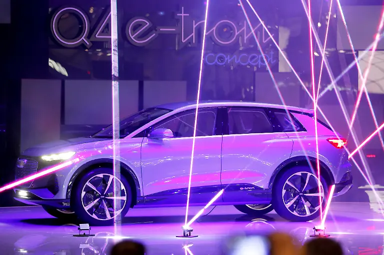 2019-03-05T171923Z-49237422-RC1E1E5FCEB0-RTRMADP-3-AUTOSHOW-GENEVA