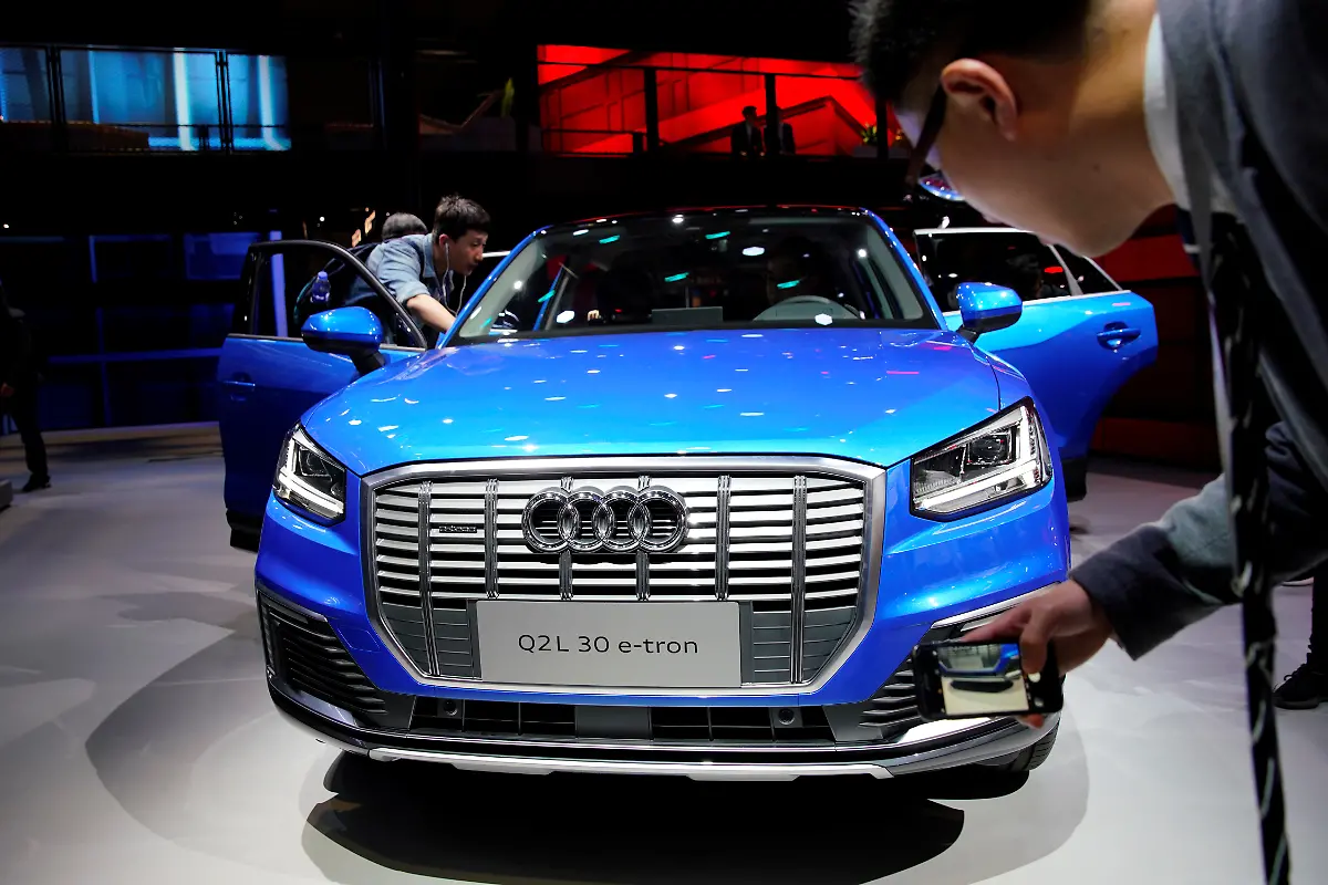 2019-04-16T085358Z-820830037-RC11B3791090-RTRMADP-3-AUTOSHOW-SHANGHAI