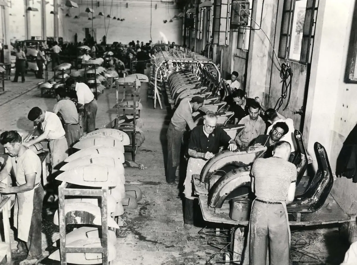 6-preparazione-delle-scocche-per-la-verniciatura-1949