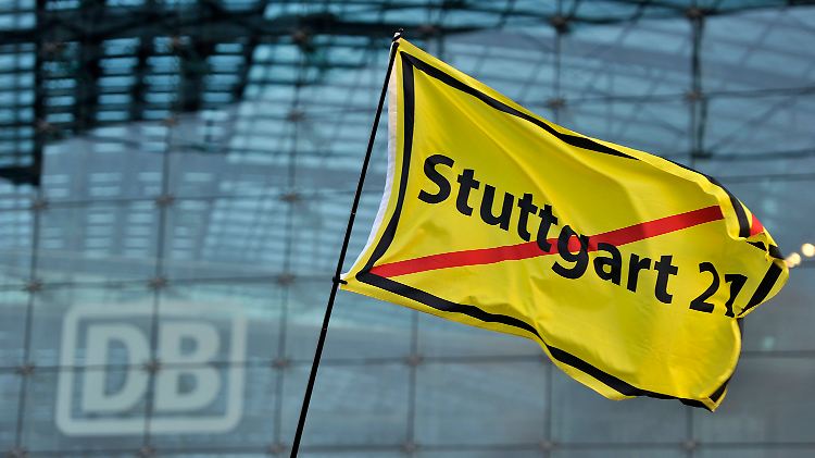 Die Bahn macht eine Vollbremsung.