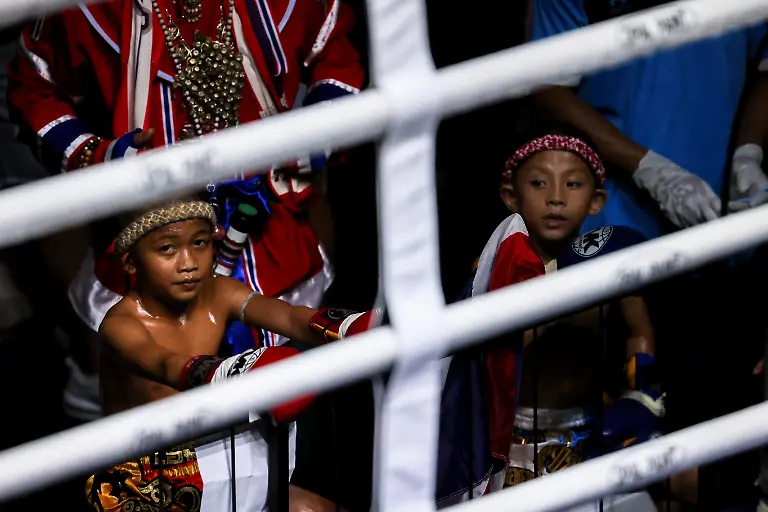 2021-04-06T220113Z-775962698-RC2MQM9E1XEI-RTRMADP-3-THAILAND-MUAYTHAI