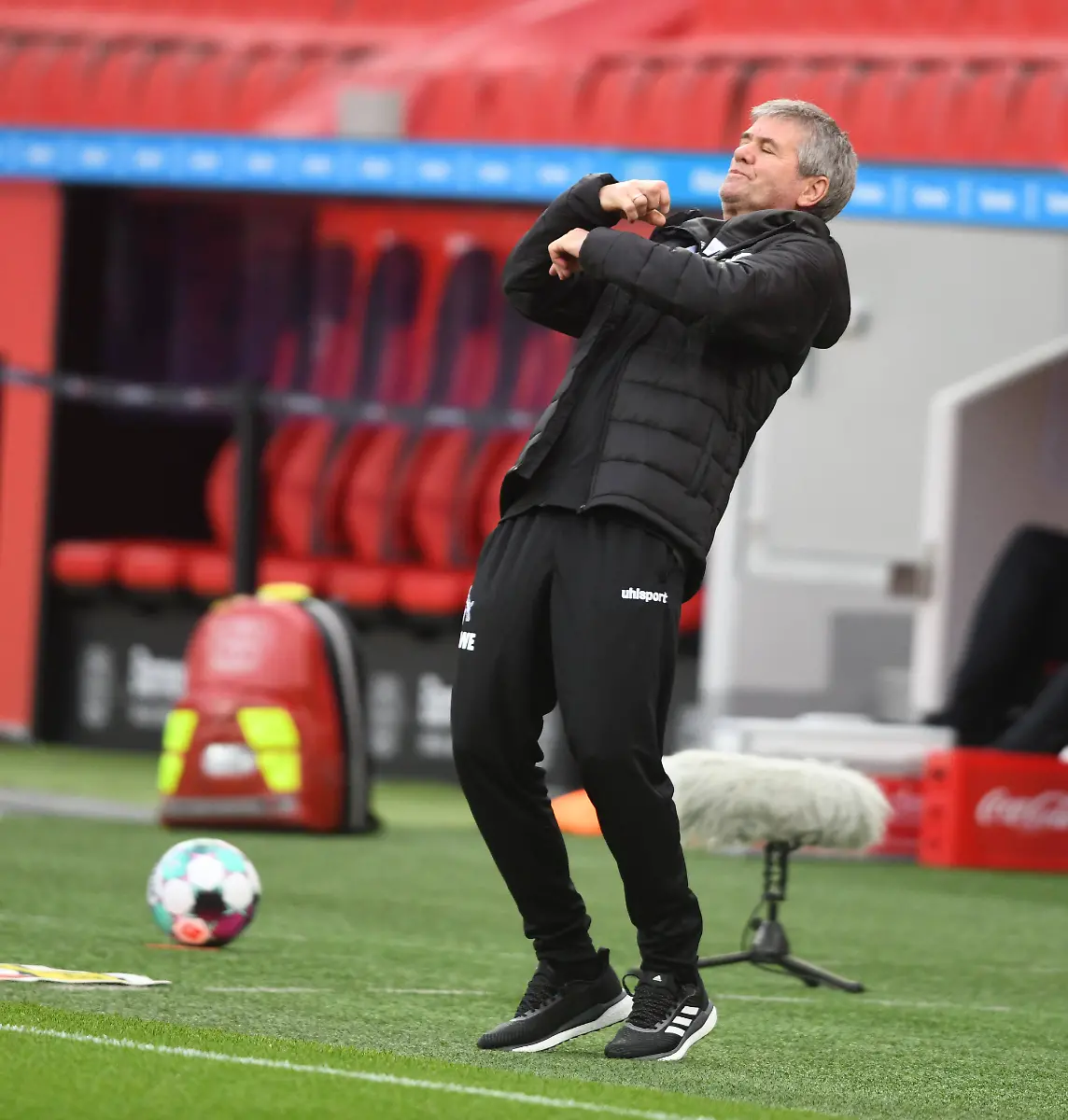 ebf6937628f0ac79f26cbacd2a0e717c