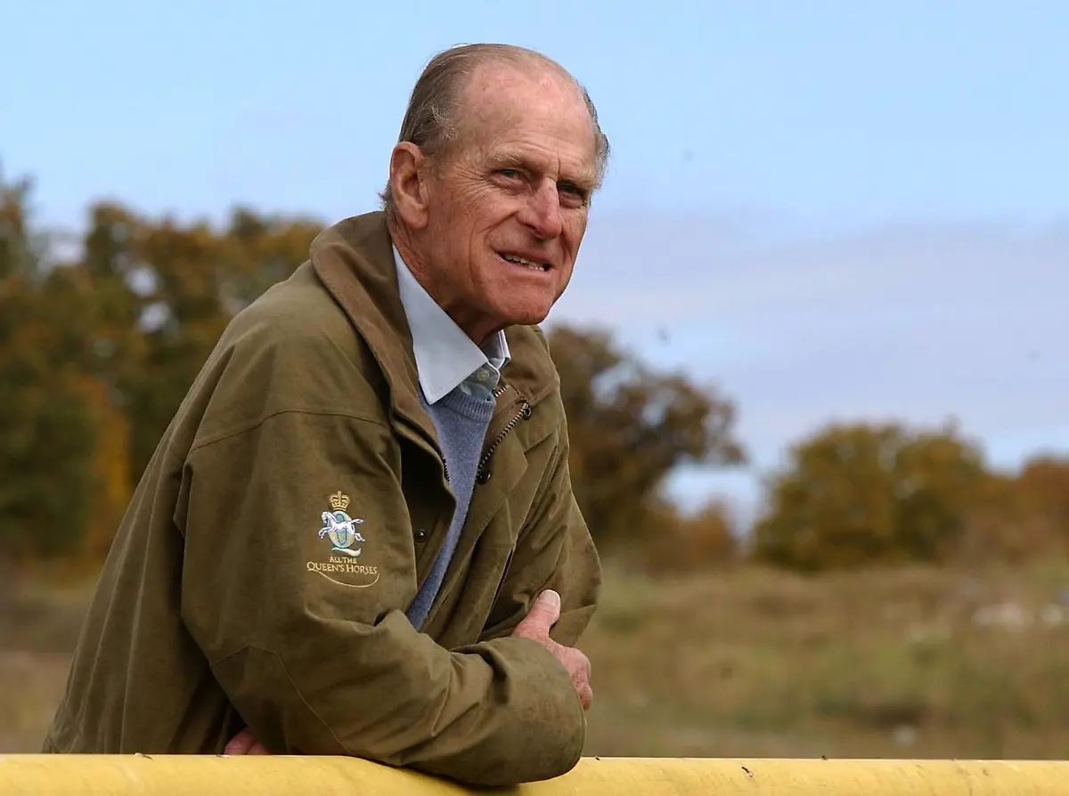 42fdd0f3a941afe92fddbb8ecdb7cb96