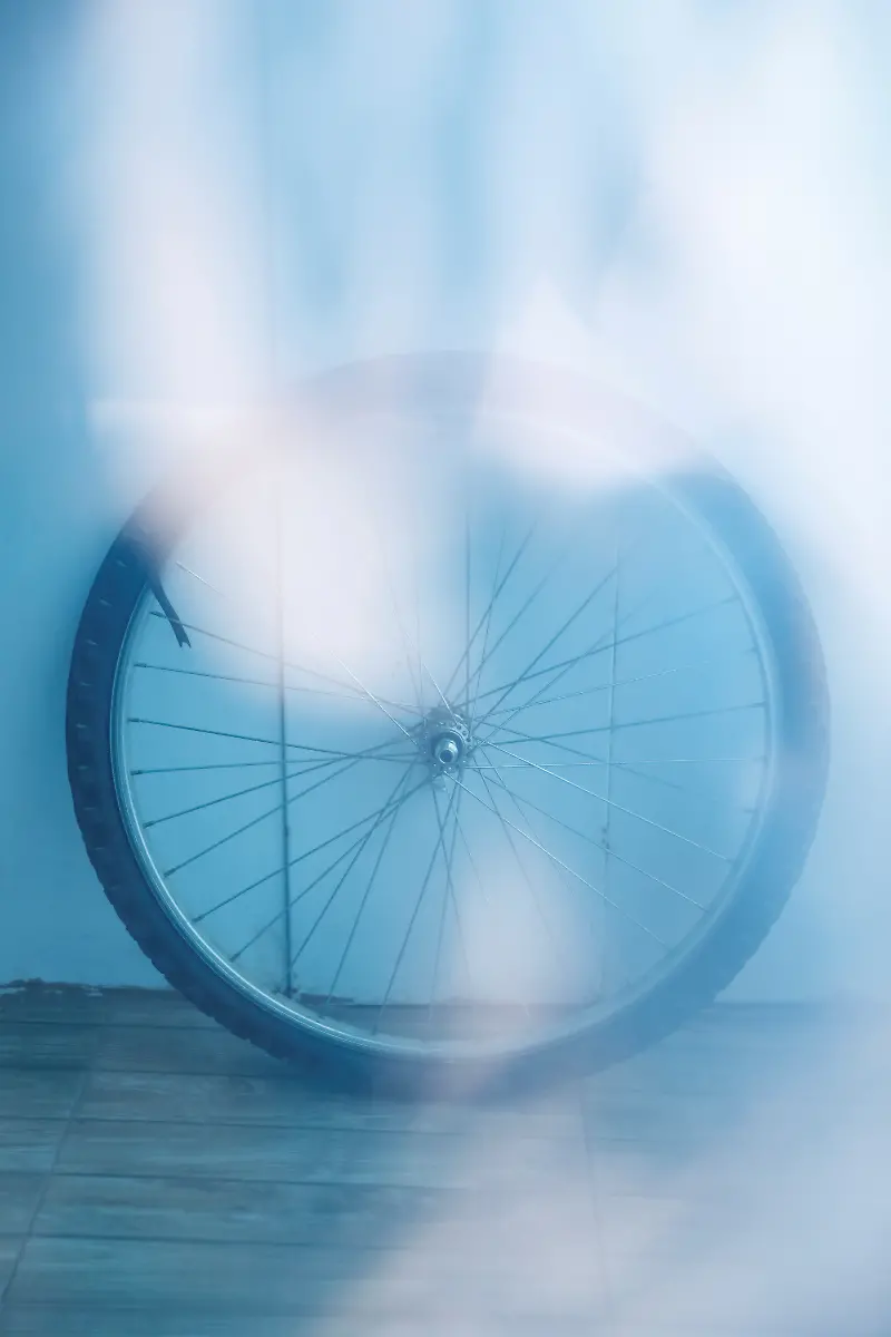 2021-04-12T100955Z-573774248-RC2AUM9IICB2-RTRMADP-3-HEALTH-CORONAVIRUS-SPAIN-LONGCOVID