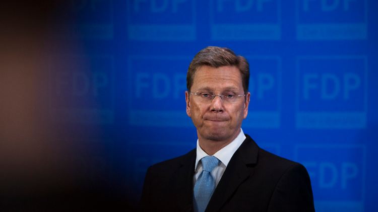 Ratlose Miene: Guido Westerwelle.
