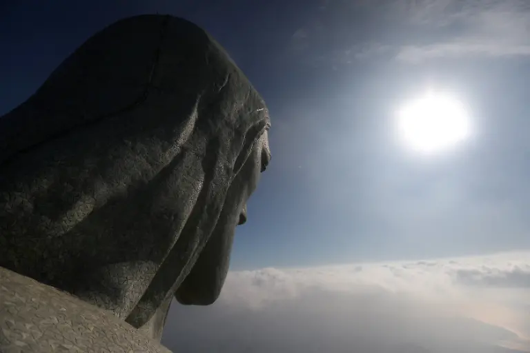 2021-03-24T000000Z-1591639859-RC2SHM9TTNQF-RTRMADP-3-BRAZIL-CHRIST-RESTORATION