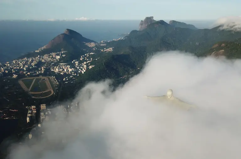 2021-03-24T163739Z-2081674645-RC2SHM9L2P9H-RTRMADP-3-BRAZIL-CHRIST-RESTORATION